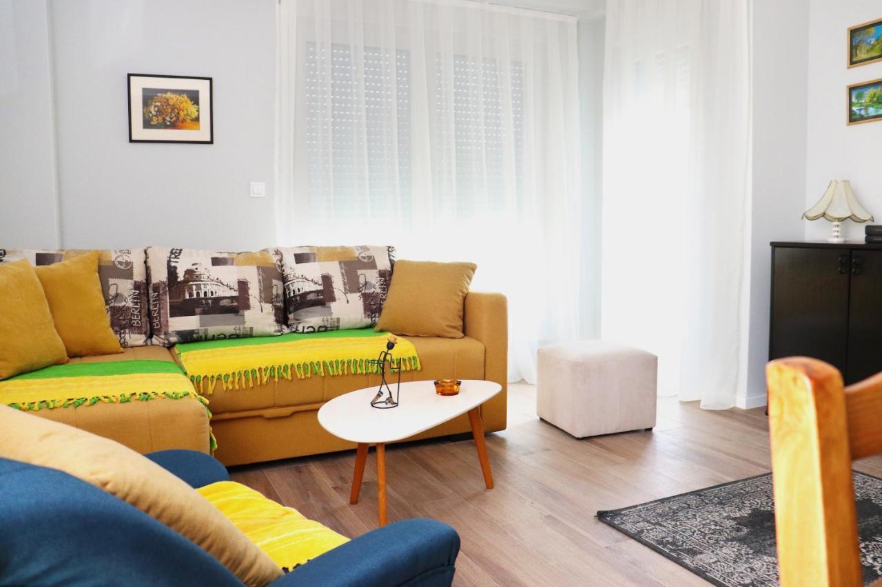 Foxxy Luxury Apartments Skopje Exterior foto